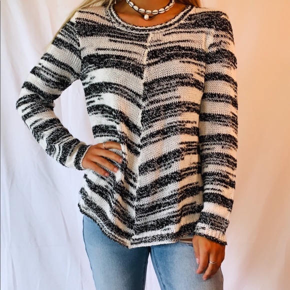 Sweater - Picture 2 of 4